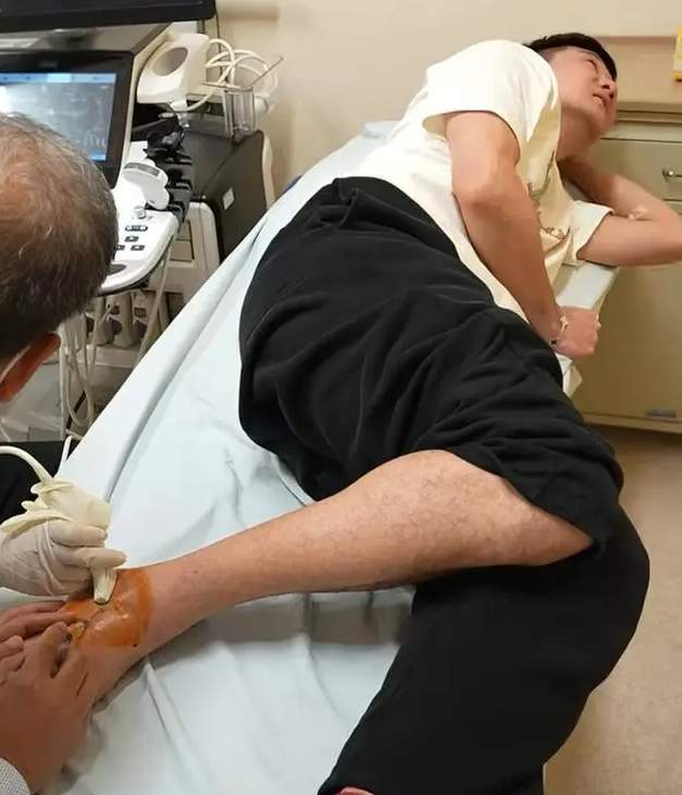 华体会体育-叫人揪心！卫冕冠军核心更新伤情，两个部位一起治，4月或能复出