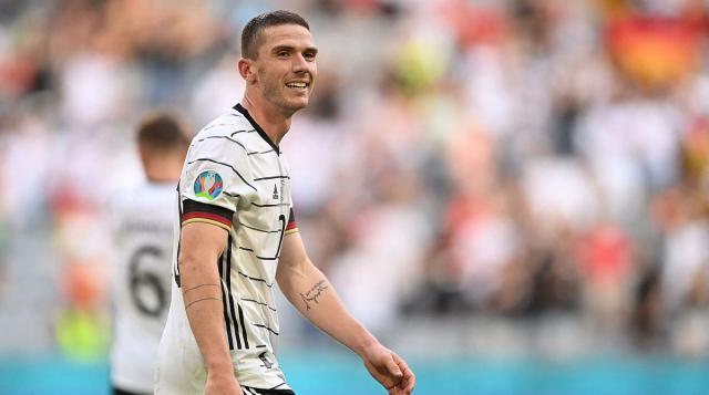 HTH sports-60分钟变身“戈神斯”！勒夫赌对了这件真蓝黑大杀器