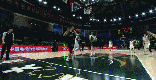 华体会下载-爆发内讧！南京同曦主帅：比赛出现了突发情况 我们做一些调整|王世龙|福建男篮|赵柏清|郭昊文|男篮_新浪体育_新浪新闻