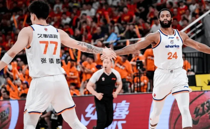 HTH sports-上海G5压制广厦！8人均给到贡献，广厦仅靠布朗，防守还不行！|浙江广厦|王哲林|张镇麟|李弘权|刘铮_新浪体育_新浪新闻